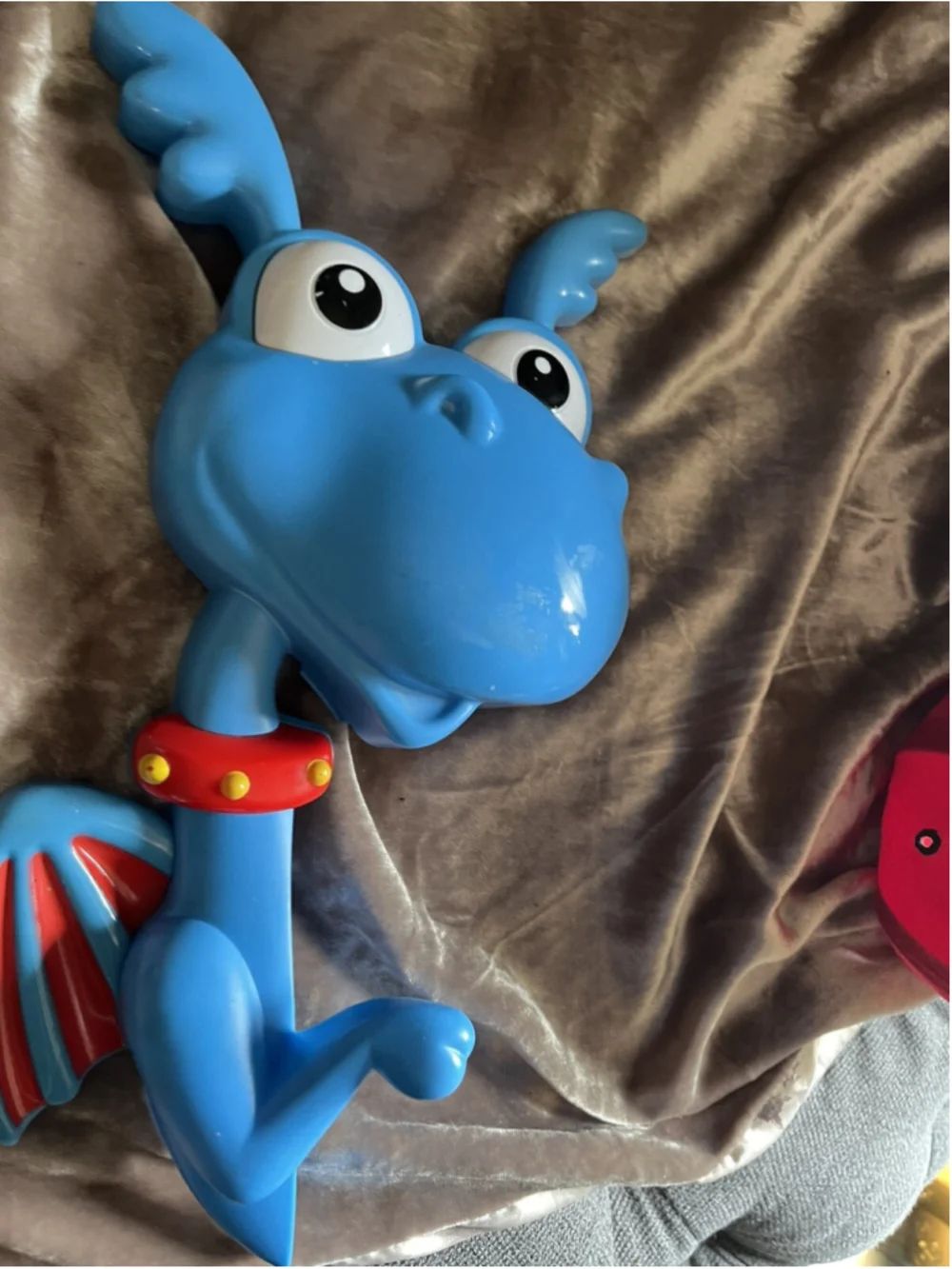 Doc McStuffins STUFFY ~ Disney Blue Dragon ~ WALL DECOR , HANG ON WALL? SEE